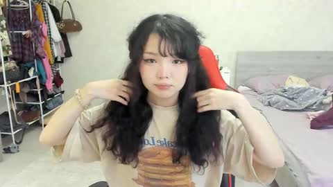 Snapshot of wastforu chatting on 11.25.25 wastforu online show from 11.25.25