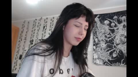 Mina online show from 05.16.26