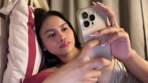 Maggie online show from 10.06.25