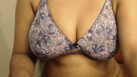 mina online show from 03.18.26