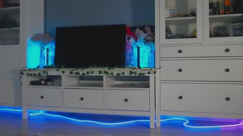 Snapshot of weed_princesss chatting on 12.16.24  moon  online show from 12.16.24