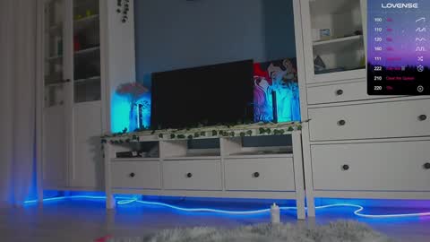 Snapshot of weed_princesss chatting on 12.18.24  moon  online show from 12.18.24