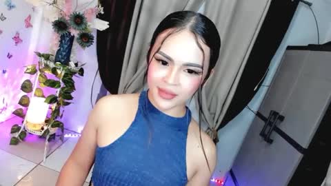 Snapshot of wellcumbabyxx chatting on 05.27.26 Hi Im LOVIE Please dont forget to follow and thumbs up me online show from 05.27.26