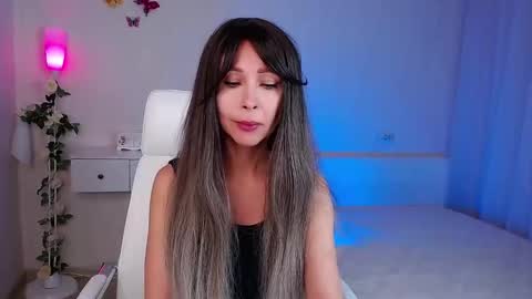 Wendi Foster online show from 10.13.25