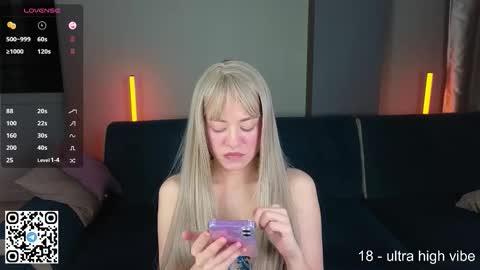 Snapshot of wendylovelylovew chatting on 09.29.25 Wendy online show from 09.29.25