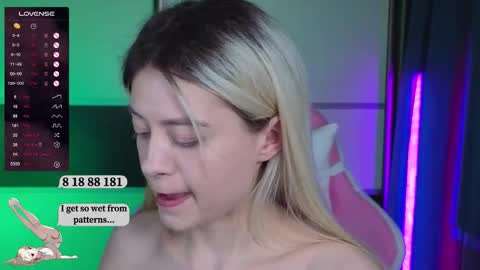 Snapshot of wendylovelylovew chatting on 03.23.26 Wendy online show from 03.23.26