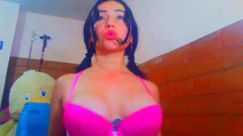 Snapshot of wenndy_ardent chatting on 01.31.25 TaTis online show from 01.31.25