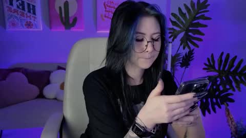 Snapshot of wesleegray chatting on 01.12.26 little girl who is always rightLisa online show from 01.12.26