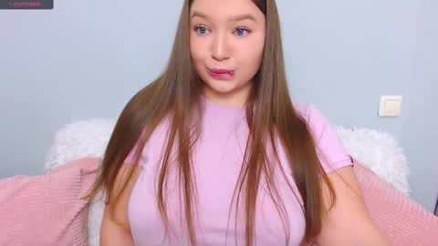 molly online show from 03.04.25