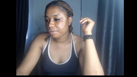 Snapshot of wet_juicypussy chatting on 12.10.24 queen online show from 12.10.24