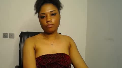 Snapshot of wet_juicypussy chatting on 01.20.25 queen online show from 01.20.25