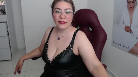 Diva online show from 12.31.24