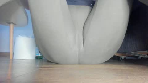 wet_pants2022 online show from 04.25.26