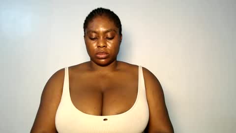 Snapshot of wet_pussyy24 chatting on 10.21.25 lily online show from 10.21.25