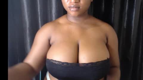 Snapshot of wet_xxpussy55 chatting on 02.20.26 Sonia online show from 02.20.26