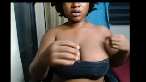 Snapshot of wet_xxpussy55 chatting on 07.21.26 Sonia online show from 07.21.26