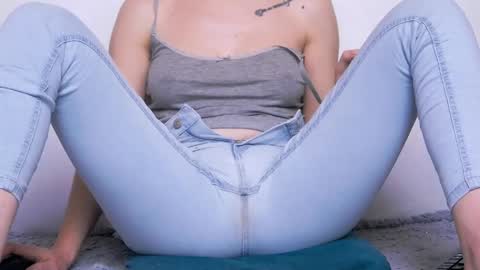 Beatrice Moan from LovenseWet from Tip MenuOpen for Private online show from 04.29.26