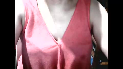 Snapshot of wethornypussy4u chatting on 11.17.25 wethornypussy4u online show from 11.17.25