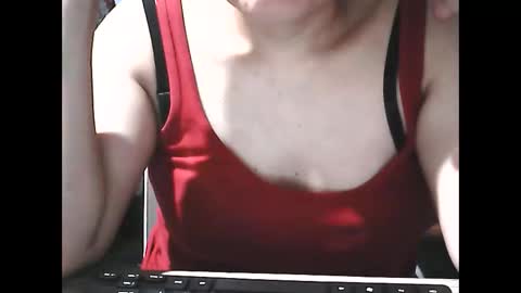 Snapshot of wethornypussy4u chatting on 12.14.25 wethornypussy4u online show from 12.14.25