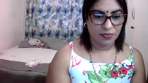 Snapshot of wetindian1971 chatting on 04.15.26 kavita online show from 04.15.26