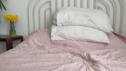 Snapshot of wetluke chatting on 02.14.26 Wetluke online show from 02.14.26