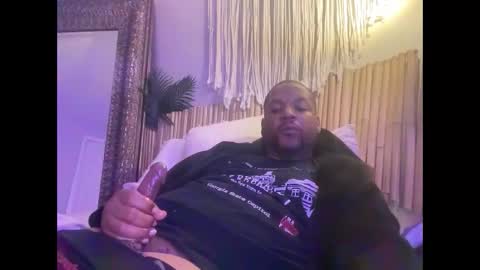 Snapshot of wettdreammcumtru chatting on 10.21.25 Magic johnson 313 online show from 10.21.25