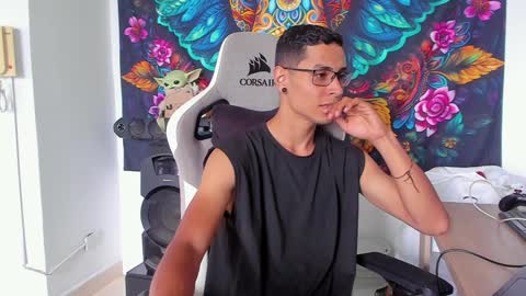 Snapshot of wexx_ chatting on 01.11.25 wex online show from 01.11.25