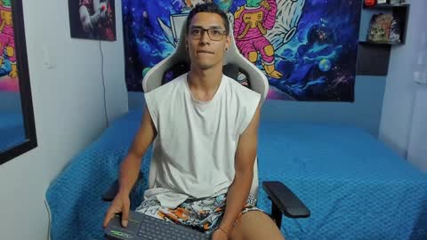 Snapshot of wexx_ chatting on 01.27.25 wex online show from 01.27.25