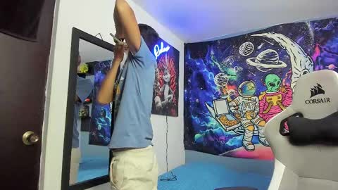 Snapshot of wexx_ chatting on 02.14.25 wex online show from 02.14.25