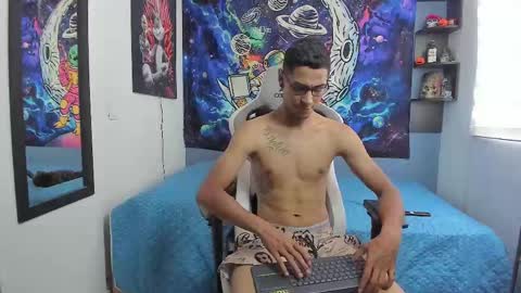 Snapshot of wexx_ chatting on 02.18.25 wex online show from 02.18.25