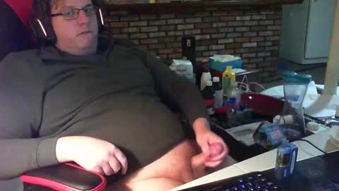 Snapshot of whateverdude555 chatting on 12.05.25 whateverdude555 online show from 12.05.25