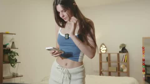 Naomi online show from 04.28.26