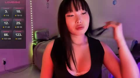 Snapshot of whisperofdarsy chatting on 02.01.26 DarsyWhispers online show from 02.01.26