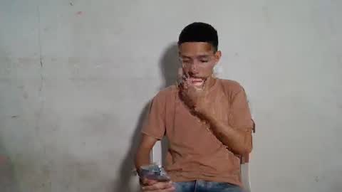 Snapshot of white_boy84723 chatting on 01.26.25 white boy online show from 01.26.25