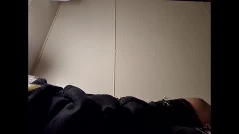 whiteboi9284 online show from 11.24.25