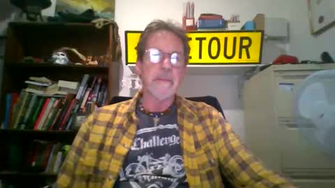 Snapshot of whiteboomer chatting on 04.01.26 whiteboomer online show from 04.01.26