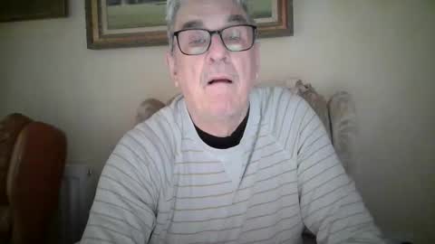 whitebriefs009 online show from 12.22.25