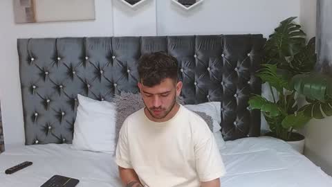 Dylan white online show from 02.03.25