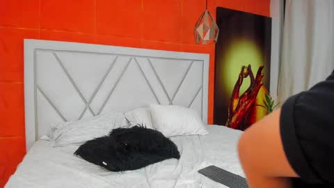 Dylan white online show from 02.09.25