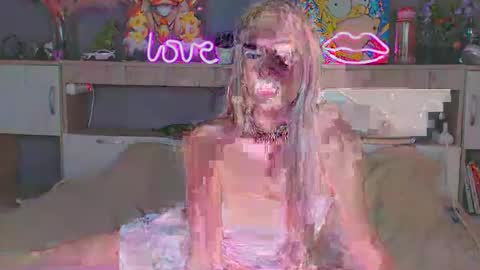 Snapshot of whitekittykitten chatting on 01.17.26 Whitekittykitten online show from 01.17.26