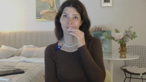 Snapshot of whitequeen888 chatting on 06.22.26 White Queen online show from 06.22.26