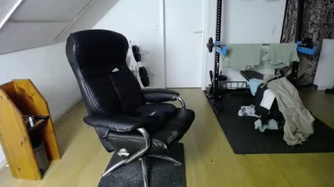 whiterabbit_86 online show from 12.15.24