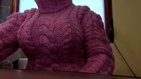 whitesweater online show from 12.03.25