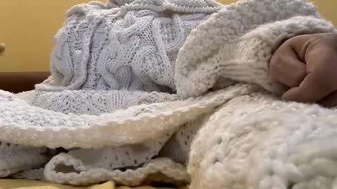 whitesweater online show from 02.17.26