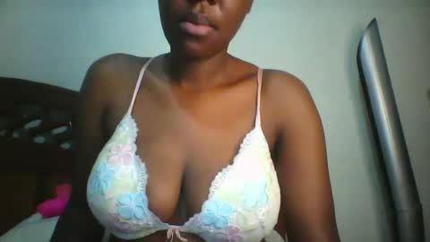whitney_ly online show from 05.06.26