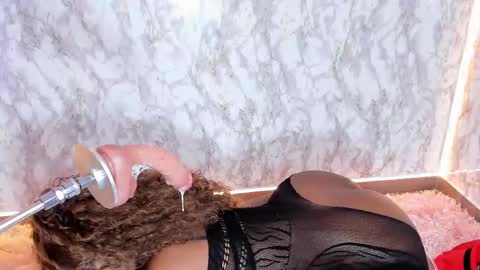 Snapshot of whitneyyfox chatting on 03.08.25 whitneyyfox online show from 03.08.25