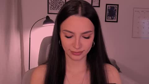 Snapshot of whoislulu chatting on 03.27.26 whoislulu online show from 03.27.26