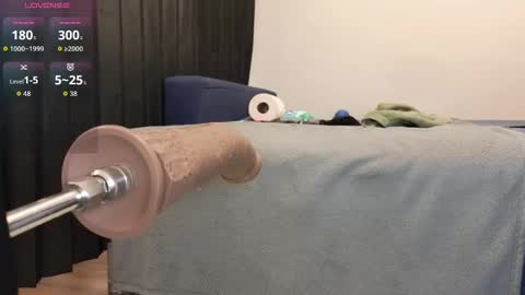 Snapshot of whore_daisy chatting on 02.12.26 Daisy online show from 02.12.26