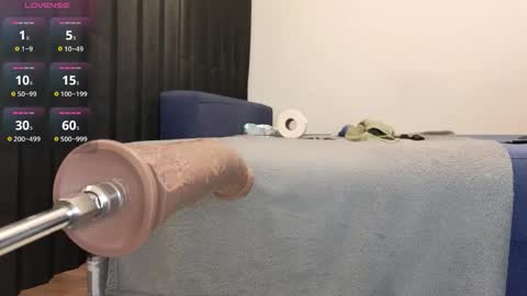 Snapshot of whore_daisy chatting on 02.14.26 Daisy online show from 02.14.26