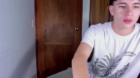 Snapshot of whos_he chatting on 01.12.26 whos_he online show from 01.12.26